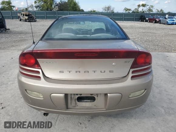 ✅ 2002 Dodge Stratus SE/SXT • VIN: 4B3AG42GX2E067535 • Lot: 82308805. Listed on Copart with 138,968 mi. Free auction sales archive from the USA and detailed vehicle history report at DreamBid. Image 6.