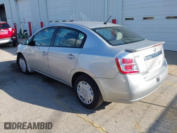 ✅ 2012 Nissan Sentra 2.0 • VIN: 3N1AB6AP6CL651883 • Lot: 43252318. Wystawiony na IAAI z przebiegiem 109 716 mil. Bezpłatny archiwum sprzedaży aukcyjnych z USA i szczegółowy raport historii pojazdu na DreamBid. Zdjęcie 3.