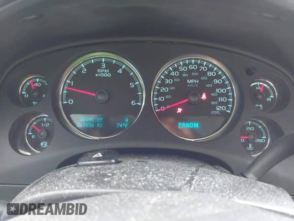 2014 Chevrolet Suburban LT z VIN 1GNSCJE0XER124222, wystawiony jako IAAI lot #41994798 z przebiegiem 268 836 mil mil oraz . Historia ofert i sprzedaży dostępna na DreamBid. Obrazek 7.