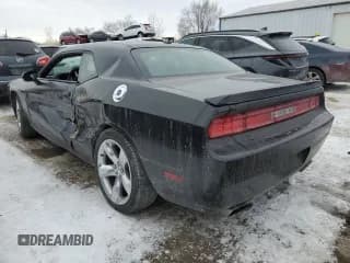 ✅ 2013 Dodge Challenger R/T Classic • VIN: 2C3CDYBT2DH510606 • Lot: 87946635. Wystawiony na Copart z przebiegiem 138 599 mil. Bezpłatny archiwum sprzedaży aukcyjnych z USA i szczegółowy raport historii pojazdu na DreamBid. Zdjęcie 2.