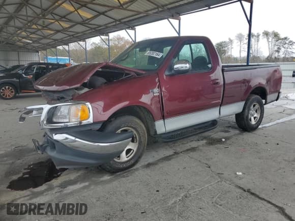 ✅ 1999 Ford F-150 XL • VIN: 2FTRF17L0XCB19827 • Lot: 85282164. Wystawiony na Copart z przebiegiem 52 103 mil. Bezpłatny archiwum sprzedaży aukcyjnych z USA i szczegółowy raport historii pojazdu na DreamBid. Zdjęcie 1.