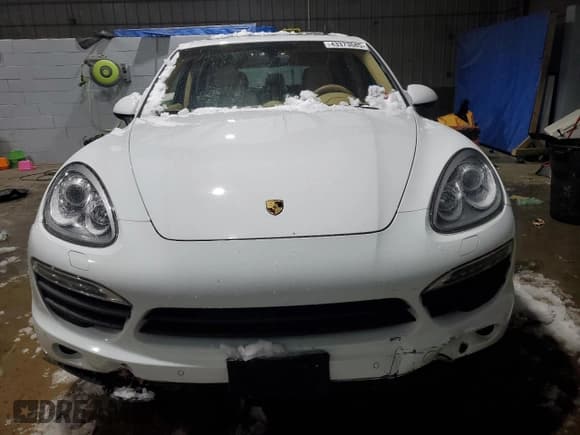 ✅ 2014 Porsche Cayenne S • VIN: WP1AB2A29ELA57568 • Lot: 43373685. Listed on Copart with 98,652 mi. Free auction sales archive from the USA and detailed vehicle history report at DreamBid. Image 5.