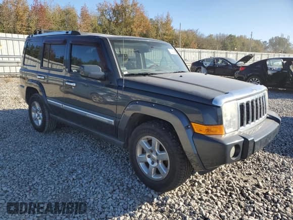 ✅ 2008 Jeep Commander Overland • VIN: 1J8HH68228C111530 • Лот: 78207844. Опубликован ранее на Copart с пробегом 178 069 миль. Бесплатный доступ к архиву аукционных продаж из США и подробный отчёт об истории автомобиля на DreamBid. Изображение 4.