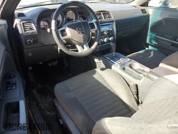 ✅ 2014 Dodge Challenger SXT • VIN: 2C3CDYAG7EH269938 • Lot: 44402915. Wystawiony na Copart z przebiegiem 149 299 mil. Bezpłatny archiwum sprzedaży aukcyjnych z USA i szczegółowy raport historii pojazdu na DreamBid. Zdjęcie 8.