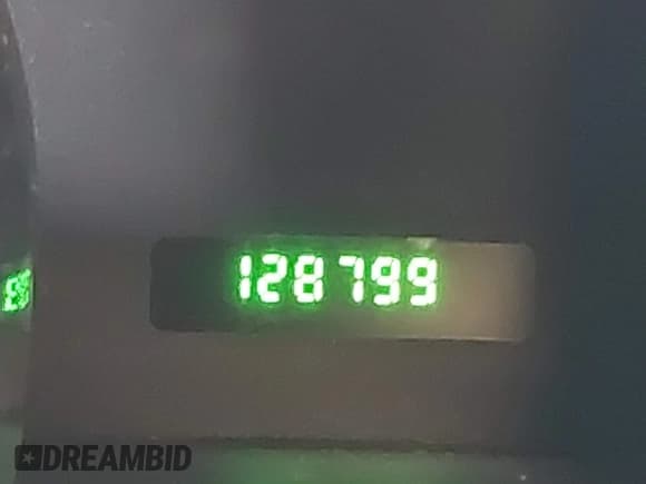 ✅ 2005 Ford Mustang Deluxe • VIN: 1ZVFT84N855165811 • Лот: 42208259. Опубликован ранее на IAAI с пробегом 128 799 миль. Бесплатный доступ к архиву аукционных продаж из США и подробный отчёт об истории автомобиля на DreamBid. Изображение 15.