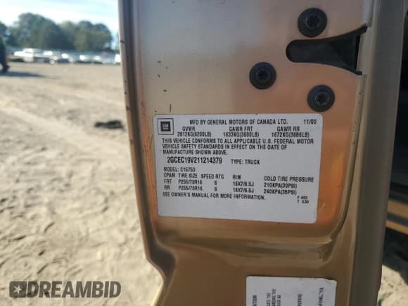 ✅ 2001 Chevrolet Silverado 1500 LS • VIN: 2GCEC19V211214379 • Лот: 82612715. Опубликован ранее на Copart с пробегом Не указан. Бесплатный доступ к архиву аукционных продаж из США и подробный отчёт об истории автомобиля на DreamBid. Изображение 12.