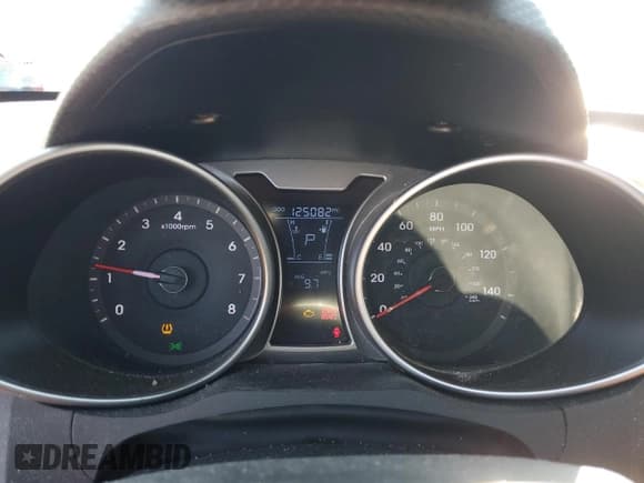 ✅ 2014 Hyundai Veloster • VIN: KMHTC6ADXEU185114 • Lot: 49252325. Wystawiony na Copart z przebiegiem 125 082 mil. Bezpłatny archiwum sprzedaży aukcyjnych z USA i szczegółowy raport historii pojazdu na DreamBid. Zdjęcie 9.