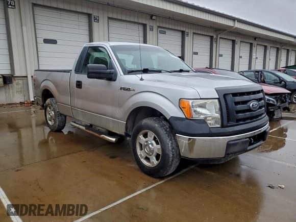 ✅ 2012 Ford F-150 XL • VIN: 1FTMF1CM5CFB69291 • Lot: 93279955. Listed on Copart with 88,651 mi. Free auction sales archive from the USA and detailed vehicle history report at DreamBid. Image 4.