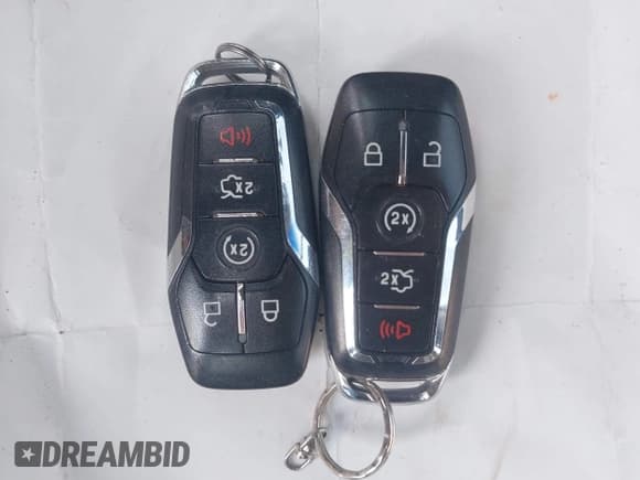 ✅ 2016 Lincoln MKZ • VIN: 3LN6L2JK8GR626690 • Lot: 42438226. Listed on IAAI with 51,678 mi. Free auction sales archive from the USA and detailed vehicle history report at DreamBid. Image 11.