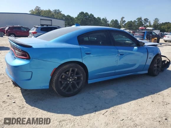 ✅ 2023 Dodge Charger R/T • VIN: 2C3CDXCT5PH656186 • Lot: 82044095. Wystawiony na Copart z przebiegiem 12 749 mil. Bezpłatny archiwum sprzedaży aukcyjnych z USA i szczegółowy raport historii pojazdu na DreamBid. Zdjęcie 3.