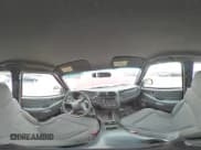 ✅ 2003 Chevrolet S-10 • VIN: 1GCDT19X038133989 • Лот: 82672414. Опубликован ранее на Copart с пробегом 98 545 миль. Бесплатный доступ к архиву аукционных продаж из США и подробный отчёт об истории автомобиля на DreamBid. Изображение 13.