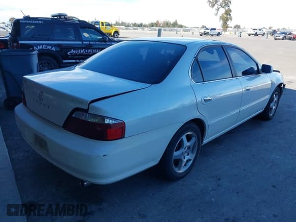 ✅ 2002 Acura TL • VIN: 19UUA56632A003738 • Лот: 43599443. Опубликован ранее на IAAI с пробегом 187 966 миль. Бесплатный доступ к архиву аукционных продаж из США и подробный отчёт об истории автомобиля на DreamBid. Изображение 4.