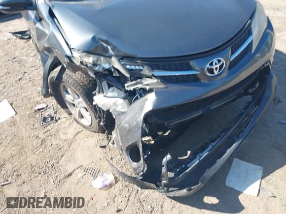 ✅ 2013 Toyota RAV4 XLE • VIN: JTMRFREV7DD028715 • Лот: 43313179. Опубликован ранее на IAAI с пробегом 181 615 миль. Бесплатный доступ к архиву аукционных продаж из США и подробный отчёт об истории автомобиля на DreamBid. Изображение 6.