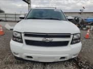 ✅ 2009 Chevrolet Suburban 1LT • VIN: 1GNFK26359R152552 • Lot: 78568984. Wystawiony na Copart z przebiegiem 152 215 mil. Bezpłatny archiwum sprzedaży aukcyjnych z USA i szczegółowy raport historii pojazdu na DreamBid. Zdjęcie 5.