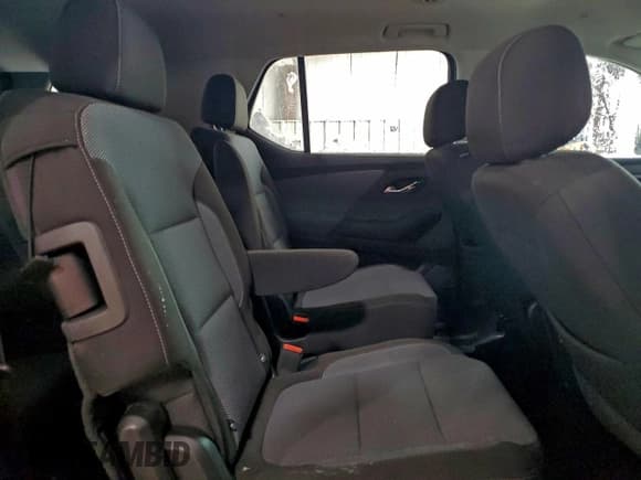 ✅ 2021 Chevrolet Traverse LT Cloth • VIN: 1GNERGKW5MJ141028 • Lot: 94720485. Wystawiony na Copart z przebiegiem 29 742 mil. Bezpłatny archiwum sprzedaży aukcyjnych z USA i szczegółowy raport historii pojazdu na DreamBid. Zdjęcie 11.