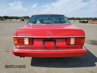 ✅ 1988 Mercedes-Benz 560 560SEC • VIN: WDBCA45D0JA390136 • Lot: 72028444. Wystawiony na Copart z przebiegiem 226 316 mil. Bezpłatny archiwum sprzedaży aukcyjnych z USA i szczegółowy raport historii pojazdu na DreamBid. Zdjęcie 6.