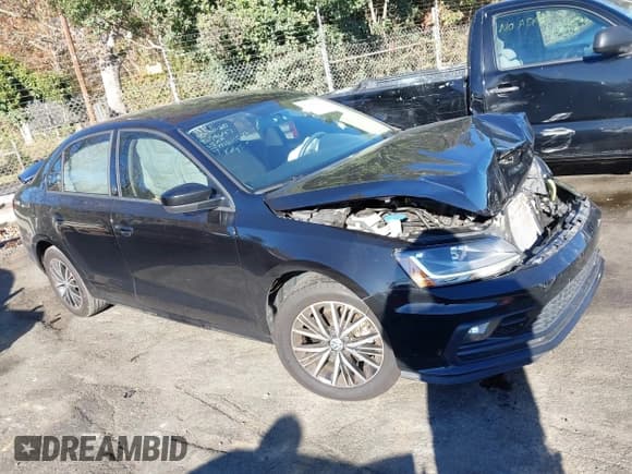 ✅ 2018 Volkswagen Jetta SE • VIN: 3VWDB7AJ2JM211529 • Lot: 43686886. Listed on IAAI with 83,249 mi. Free auction sales archive from the USA and detailed vehicle history report at DreamBid. Image 13.