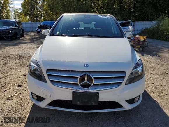 ✅ 2014 Mercedes-Benz B 250 Sports Tourer • VIN: WDDMH4EB6EJ293230 • Лот: 73546814. Опубликован ранее на Copart с пробегом 161 722 миль. Бесплатный доступ к архиву аукционных продаж из США и подробный отчёт об истории автомобиля на DreamBid. Изображение 5.