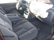 ✅ 2005 Chevrolet Silverado 2500HD LS • VIN: 1GCHK23U35F966564 • Lot: 43402975. Wystawiony na IAAI z przebiegiem 191 257 mil. Bezpłatny archiwum sprzedaży aukcyjnych z USA i szczegółowy raport historii pojazdu na DreamBid. Zdjęcie 5.