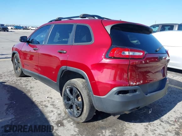 ✅ 2017 Jeep Cherokee Altitude • VIN: 1C4PJLABXHW661153 • Lot: 41058821. Wystawiony na IAAI z przebiegiem 167 418 mil. Bezpłatny archiwum sprzedaży aukcyjnych z USA i szczegółowy raport historii pojazdu na DreamBid. Zdjęcie 3.