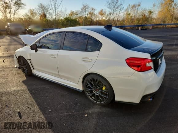 ✅ 2018 Subaru WRX STI • VIN: JF1VA2N63J9812651 • Lot: 89688715. Wystawiony na Copart z przebiegiem 99 424 mil. Bezpłatny archiwum sprzedaży aukcyjnych z USA i szczegółowy raport historii pojazdu na DreamBid. Zdjęcie 2.