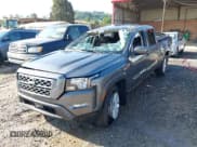 ✅ 2024 Nissan Frontier SV • VIN: 1N6ED1FKXRN604743 • Lot: 42684065. Wystawiony na IAAI z przebiegiem 9 441 mil. Bezpłatny archiwum sprzedaży aukcyjnych z USA i szczegółowy raport historii pojazdu na DreamBid. Zdjęcie 2.