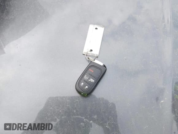 ✅ 2018 Jeep Cherokee Limited • VIN: 1C4PJLDB8JD620937 • Лот: 42214704. Опубликован ранее на IAAI с пробегом 172 090 миль. Бесплатный доступ к архиву аукционных продаж из США и подробный отчёт об истории автомобиля на DreamBid. Изображение 11.