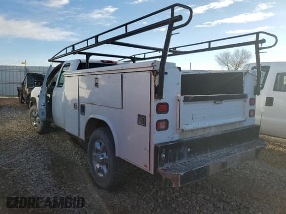 ✅ 2011 Chevrolet Silverado 2500HD • VIN: 1GB2KVCG6BZ267106 • Лот: 86861944. Опубликован ранее на Copart с пробегом Не указан. Бесплатный доступ к архиву аукционных продаж из США и подробный отчёт об истории автомобиля на DreamBid. Изображение 2.