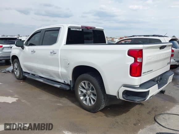✅ 2020 Chevrolet Silverado 1500 High Country • VIN: 3GCUYHET3LG401392 • Lot: 43325251. Listed on IAAI with 56,094 mi. Free auction sales archive from the USA and detailed vehicle history report at DreamBid. Image 3.