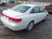 2007 Hyundai Azera SE z VIN KMHFC46F57A178118, wystawiony jako IAAI lot #41653806 z przebiegiem 104 221 mil mil oraz . Historia ofert i sprzedaży dostępna na DreamBid. Obrazek 4.