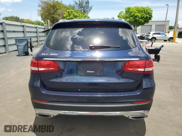 ✅ 2019 Mercedes-Benz GLC 300 • VIN: WDC0G4JB7KV155163 • Lot: 59142045. Listed on Copart with 73,098 mi. Free auction sales archive from the USA and detailed vehicle history report at DreamBid. Image 6.