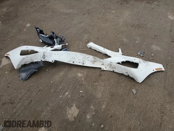 ✅ 2022 BMW 8 Series 840i • VIN: WBAGV4C01NCJ30083 • Лот: 81356084. Опубликован ранее на Copart с пробегом 61 868 миль. Бесплатный доступ к архиву аукционных продаж из США и подробный отчёт об истории автомобиля на DreamBid. Изображение 12.