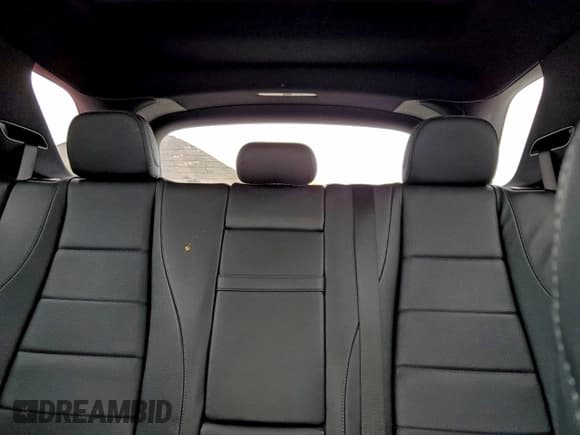 ✅ 2021 Mercedes-Benz GLE 350 • VIN: 4JGFB4JB8MA545497 • Lot: 92687955. Wystawiony na Copart z przebiegiem 52 599 mil. Bezpłatny archiwum sprzedaży aukcyjnych z USA i szczegółowy raport historii pojazdu na DreamBid. Zdjęcie 10.