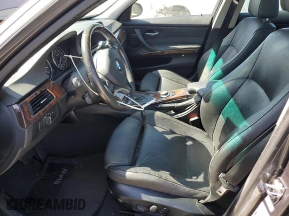 ✅ 2007 BMW 3 Series 335i • VIN: WBAVB73507VH20590 • Lot: 61993035. Listed on Copart with 199,938 mi. Free auction sales archive from the USA and detailed vehicle history report at DreamBid. Image 7.