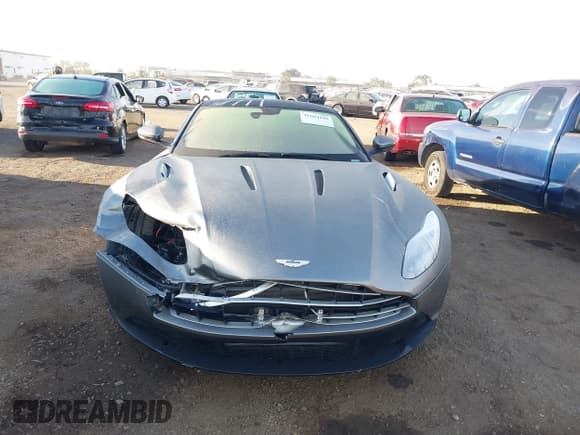 ✅ 2017 Aston Martin DB11 • VIN: SCFRMFAVXHGL02389 • Lot: 41664146. Listed on IAAI with 6,616 mi. Free auction sales archive from the USA and detailed vehicle history report at DreamBid. Image 12.