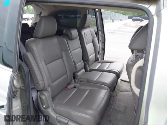 ✅ 2012 Honda Odyssey Touring • VIN: 5FNRL5H93CB122128 • Лот: 42206838. Опубликован ранее на IAAI с пробегом 181 605 миль. Бесплатный доступ к архиву аукционных продаж из США и подробный отчёт об истории автомобиля на DreamBid. Изображение 8.