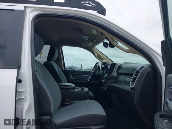 ✅ 2019 Ram 2500 Big Horn • VIN: 3C6UR5DL7KG587151 • Лот: 42086628. Опубликован ранее на IAAI с пробегом 137 868 миль. Бесплатный доступ к архиву аукционных продаж из США и подробный отчёт об истории автомобиля на DreamBid. Изображение 5.