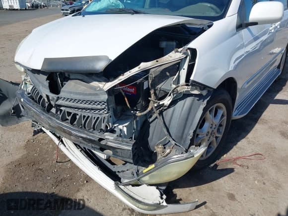 ✅ 2004 Toyota Sienna XLE Limited • VIN: 5TDBA22C64S010673 • Лот: 43419580. Опубликован ранее на IAAI с пробегом 166 715 миль. Бесплатный доступ к архиву аукционных продаж из США и подробный отчёт об истории автомобиля на DreamBid. Изображение 19.