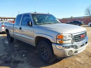 ✅ 2005 GMC Sierra 1500 SLE • VIN: 2GTEK19B051338259 • Lot: 41289552. Listed on IAAI with 208,575 mi. Free auction sales archive from the USA and detailed vehicle history report at DreamBid. Image 1.