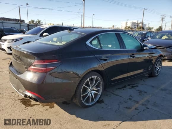 ✅ 2023 Genesis G70 2.0T • VIN: KMTG34TA4PU125234 • Лот: 92218345. Опубликован ранее на Copart с пробегом 45 868 миль. Бесплатный доступ к архиву аукционных продаж из США и подробный отчёт об истории автомобиля на DreamBid. Изображение 3.