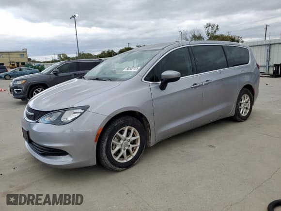 ✅ 2020 Chrysler Voyager LX • VIN: 2C4RC1CG4LR113277 • Lot: 90528155. Wystawiony na Copart z przebiegiem 46 838 mil. Bezpłatny archiwum sprzedaży aukcyjnych z USA i szczegółowy raport historii pojazdu na DreamBid. Zdjęcie 1.