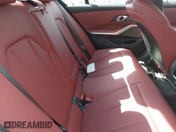 ✅ 2024 BMW 3 Series M340i xDrive • VIN: 3MW49FF04R8E25559 • Lot: 42325815. Wystawiony na IAAI z przebiegiem 8 971 mil. Bezpłatny archiwum sprzedaży aukcyjnych z USA i szczegółowy raport historii pojazdu na DreamBid. Zdjęcie 8.