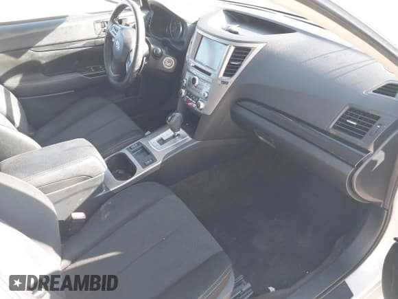 ✅ 2014 Subaru Legacy Special Sports • VIN: 4S3BMCJ62E3027529 • Лот: 43506888. Опубликован ранее на IAAI с пробегом 149 060 миль. Бесплатный доступ к архиву аукционных продаж из США и подробный отчёт об истории автомобиля на DreamBid. Изображение 5.