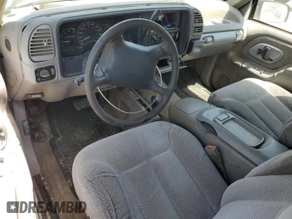 ✅ 1995 GMC Sierra 1500 • VIN: 2GTEK19K5S1568617 • Lot: 63523915. Listed on Copart with 241,097 mi. Free auction sales archive from the USA and detailed vehicle history report at DreamBid. Image 8.