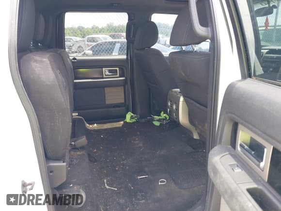 ✅ 2011 Ford F-150 XLT • VIN: 1FTFW1CT2BKD81054 • Lot: 42456169. Wystawiony na IAAI z przebiegiem 187 613 mil. Bezpłatny archiwum sprzedaży aukcyjnych z USA i szczegółowy raport historii pojazdu na DreamBid. Zdjęcie 8.