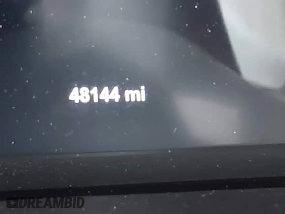 2017 Ram 1500 Night z VIN 1C6RR7MT1HS640395, wystawiony jako IAAI lot #43011656 z przebiegiem 48 144 mil mil oraz . Historia ofert i sprzedaży dostępna na DreamBid. Obrazek 16.