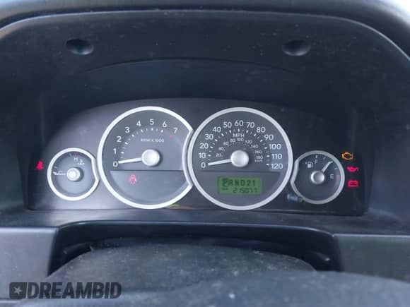 2005 Mercury Mariner Luxury z VIN 4M2YU561X5DJ15381, wystawiony jako IAAI lot #41295590 z przebiegiem 215 077 mil mil oraz . Historia ofert i sprzedaży dostępna na DreamBid. Obrazek 7.