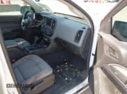 ✅ 2021 Chevrolet Colorado 2WD Work Truck • VIN: 1GCGSBEA5M1219400 • Lot: 42971493. Wystawiony na IAAI z przebiegiem 107 753 mil. Bezpłatny archiwum sprzedaży aukcyjnych z USA i szczegółowy raport historii pojazdu na DreamBid. Zdjęcie 5.