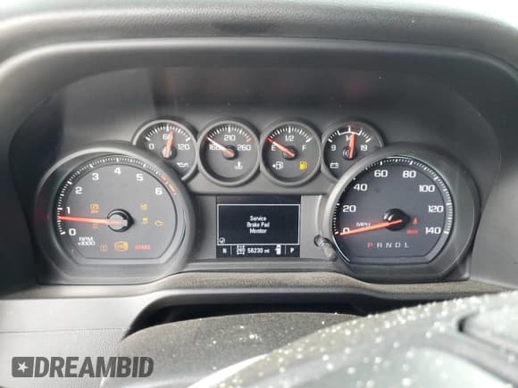 ✅ 2020 Chevrolet Silverado 1500 Custom Trail Boss • VIN: 1GCRYCEF1LZ288108 • Lot: 57426385. Wystawiony na Copart z przebiegiem 56 230 mil. Bezpłatny archiwum sprzedaży aukcyjnych z USA i szczegółowy raport historii pojazdu na DreamBid. Zdjęcie 9.