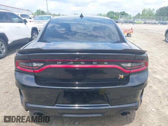✅ 2022 Dodge Charger Scat Pack Widebody • VIN: 2C3CDXGJXNH176201 • Lot: 42260120. Wystawiony na IAAI z przebiegiem 54 085 mil. Bezpłatny archiwum sprzedaży aukcyjnych z USA i szczegółowy raport historii pojazdu na DreamBid. Zdjęcie 16.